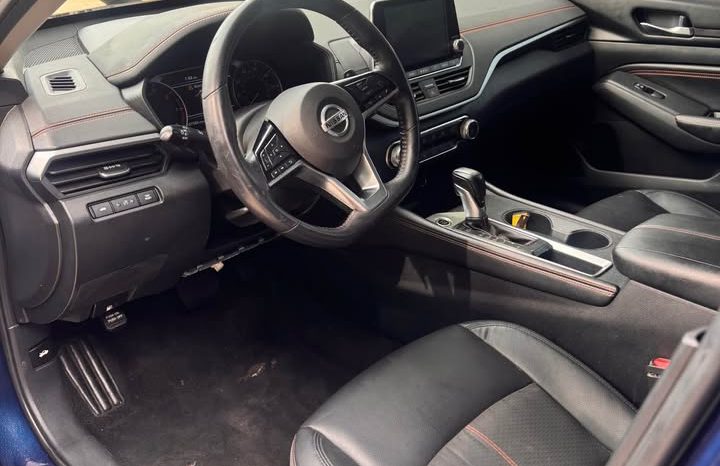 2019 Nissan altima 2.5 SR (2017.5) Sedan 4D full