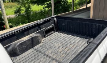 2005 Toyota tacoma regular cab Pickup 2D 6 ft full