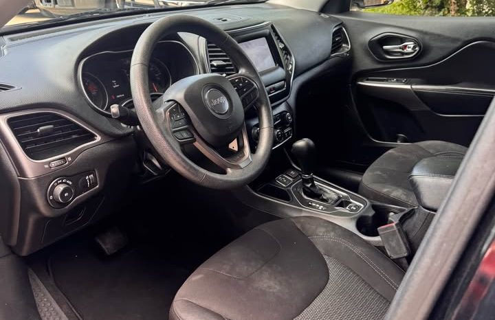 2019 Jeep cherokee Latitude Sport Utility 4D full