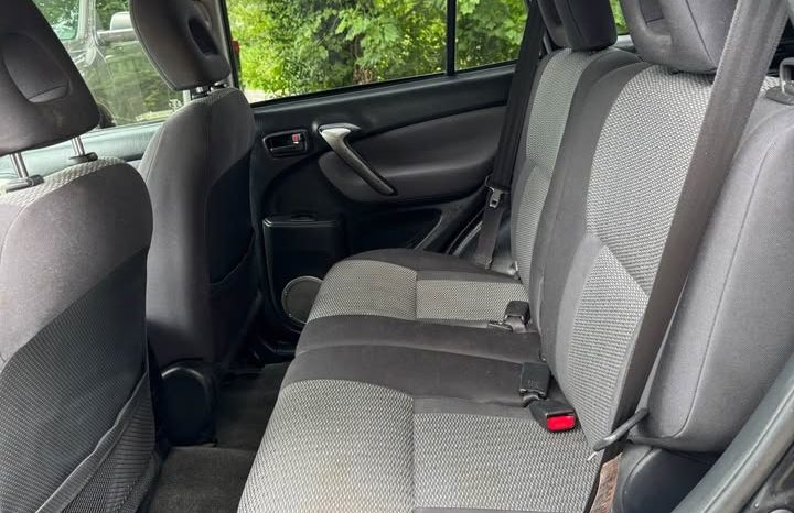 2005 Toyota rav4 Sport Utility 4D full