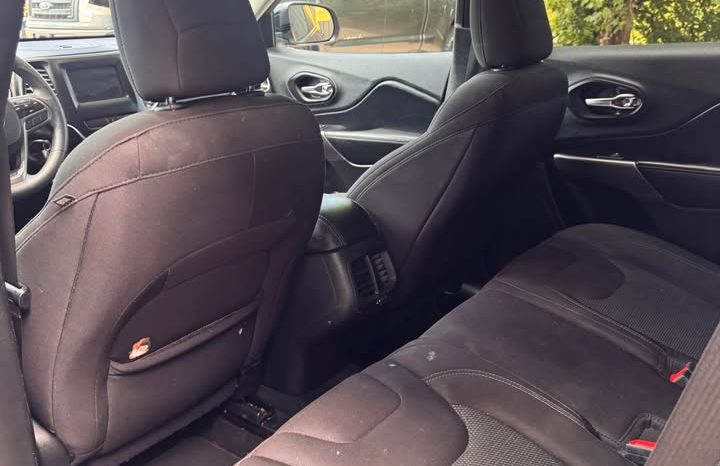 2019 Jeep cherokee Latitude Sport Utility 4D full