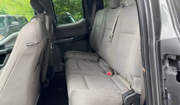 2016 Ford f150 supercrew cab XLT Pickup 4D 5 1/2 ft full