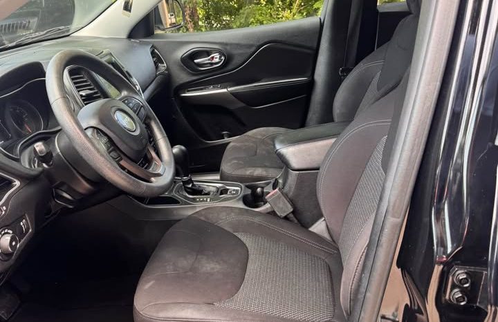 2019 Jeep cherokee Latitude Sport Utility 4D full