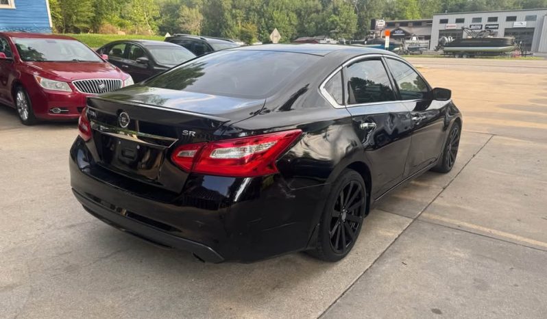 2016 Nissan Altima 2.5 SR Sedan 4D full
