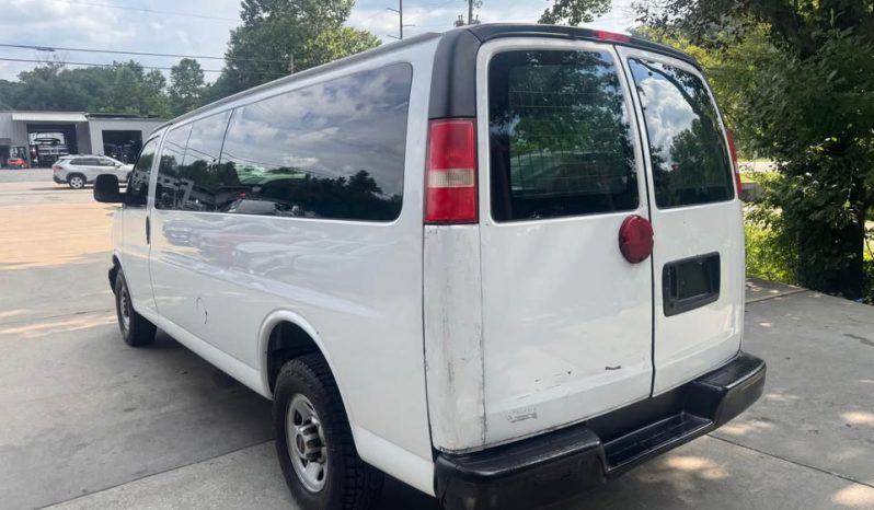 2015 GMC savana 2500 cargo Van full