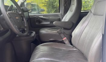 2015 GMC savana 2500 cargo Van full