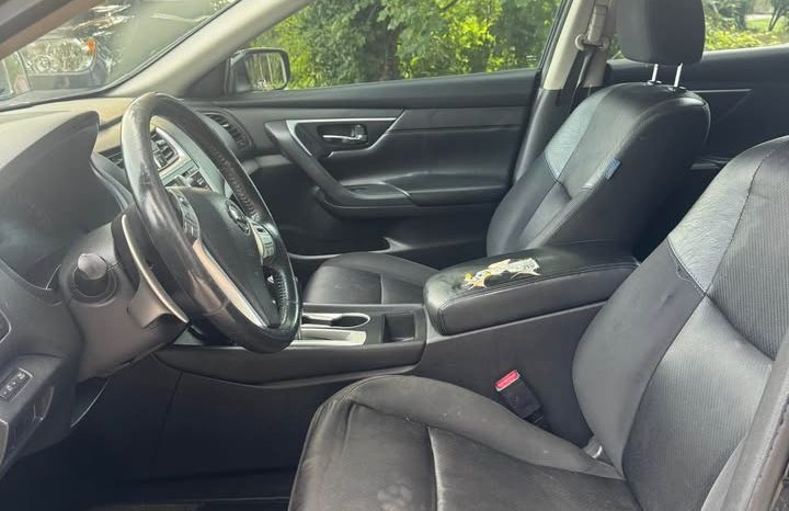 2016 Nissan Altima 2.5 SR Sedan 4D full