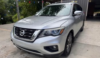 2017 Nissan Pathfinder SL Sport Utility 4D full