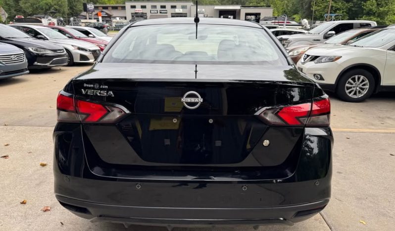 2024 Nissan versa S Sedan 4D full