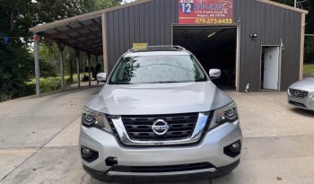 2017 Nissan Pathfinder SL Sport Utility 4D full