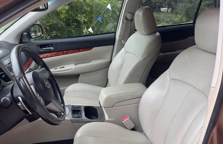 2011 Subaru outback 2.5i Limited Sedan 4D full