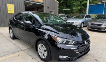2024 Nissan versa S Sedan 4D full