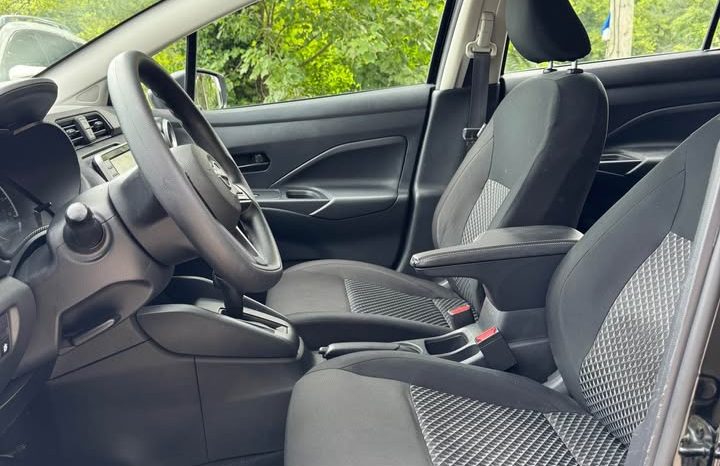 2024 Nissan versa S Sedan 4D full