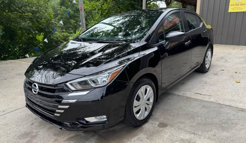 2024 Nissan versa S Sedan 4D full
