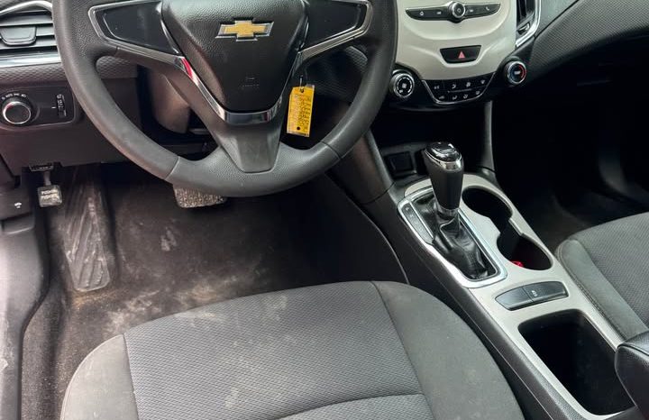 2016 Chevrolet cruze LS Sedan 4D full
