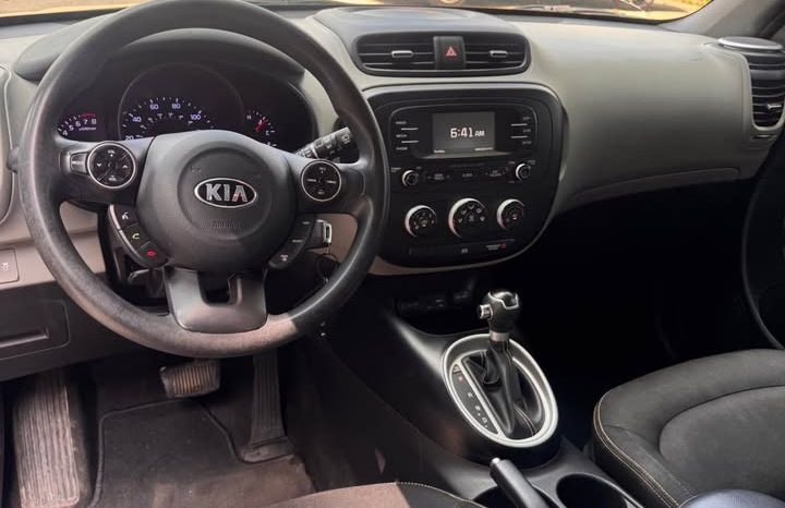 2016 Kia soul + Wagon 4D full