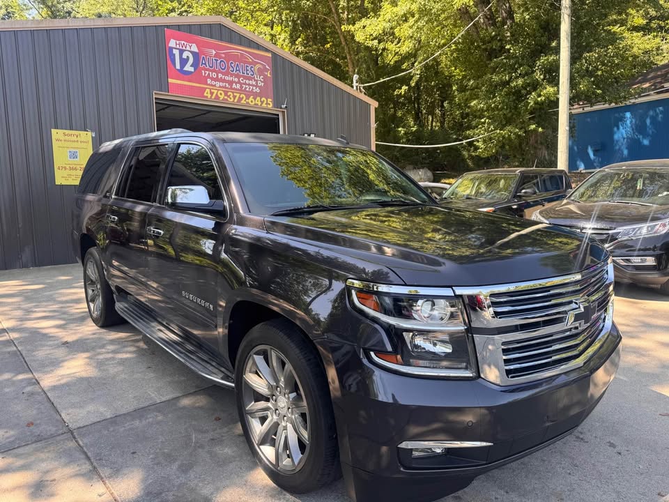 2015 Chevrolet Suburban LTZ - Photo 6