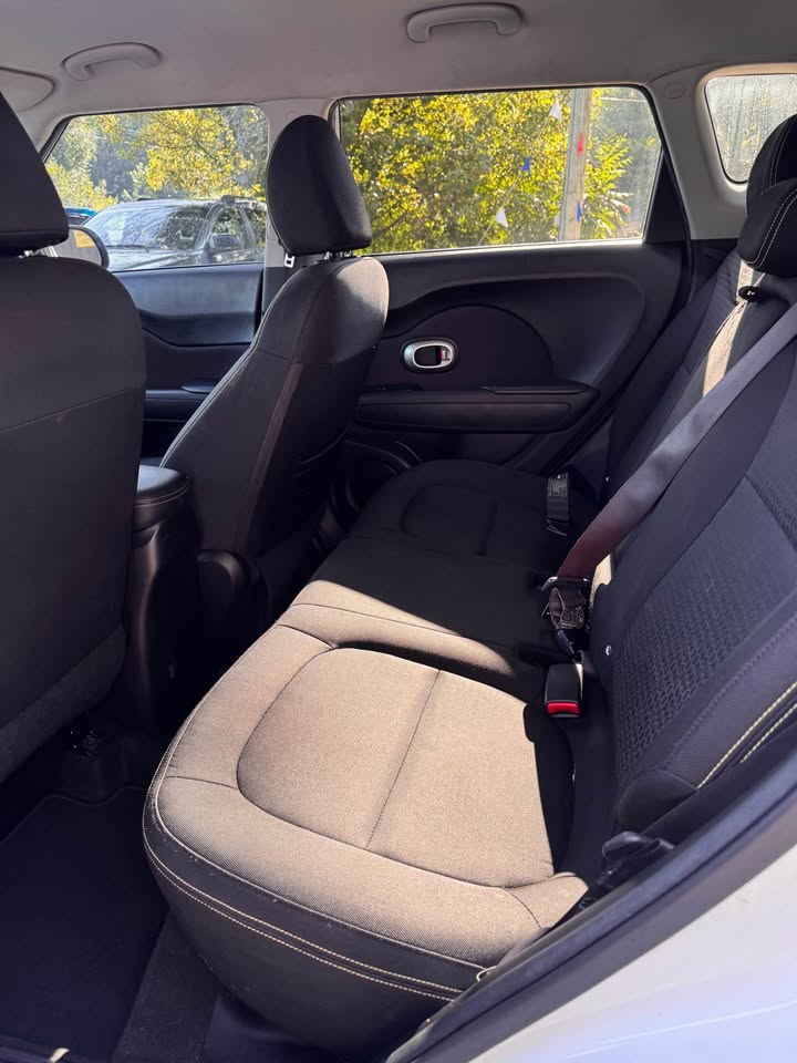 2015 Kia Soul + - Photo 8