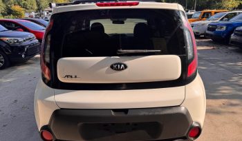 2015 Kia soul + Wagon 4D full