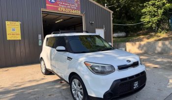 2015 Kia soul + Wagon 4D full