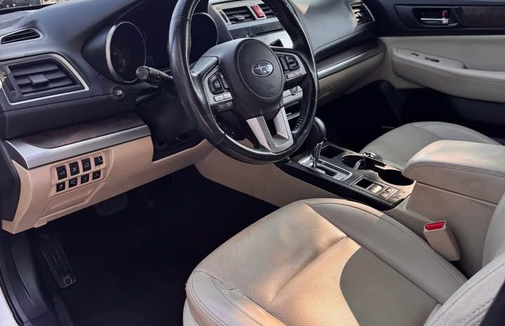 2015 Subaru outback 2.5i Limited Wagon 4D full