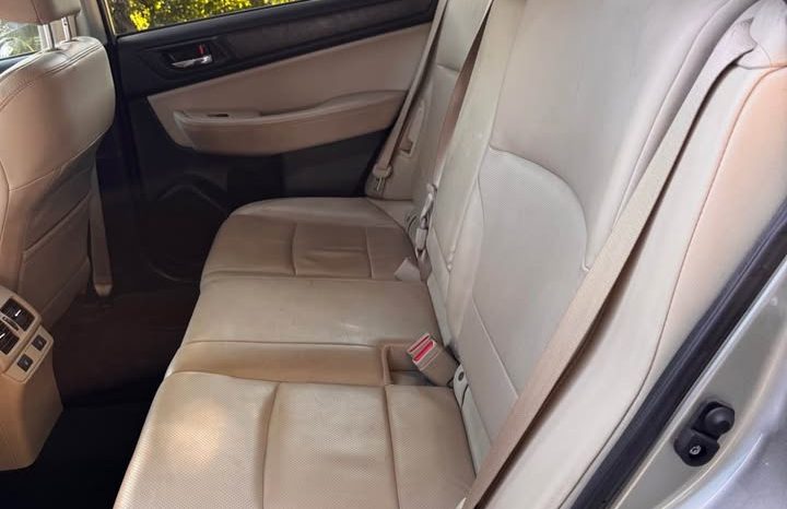 2015 Subaru outback 2.5i Limited Wagon 4D full