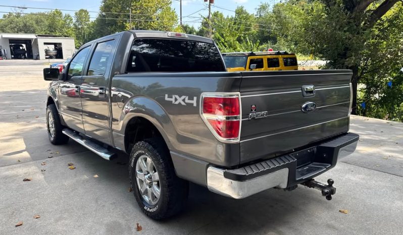 2013 Ford f150 supercrew cab XLT Pickup 4D 5 1/2 ft full