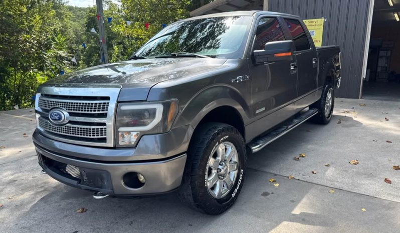 2013 Ford f150 supercrew cab XLT Pickup 4D 5 1/2 ft full