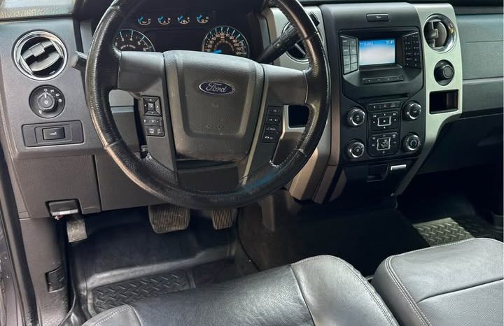 2013 Ford f150 supercrew cab XLT Pickup 4D 5 1/2 ft full
