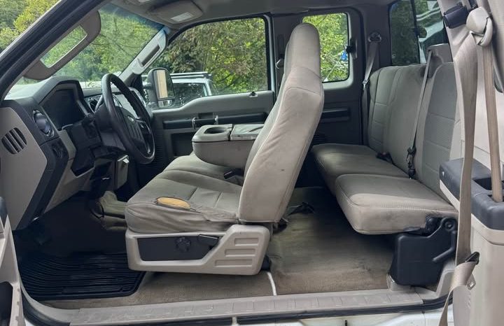 2008 Ford f250 super duty crew cab XL Pickup 4D 6 3/4 ft full