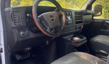 2015 GMC savana 2500 cargo Van full