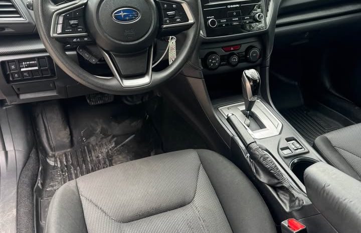 2017 Subaru impreza Premium Wagon 4D full