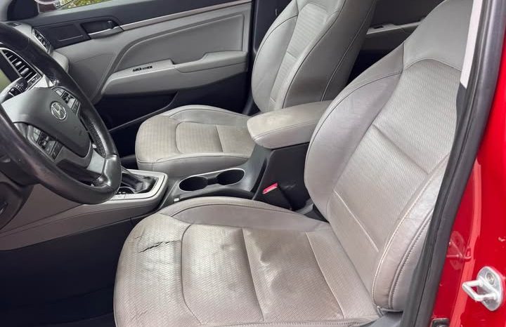 2017 Hyundai elantra SE Value Edition Sedan 4D full