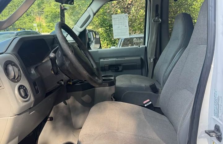 2009 Ford econoline e350 cargo Van full