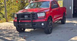 2011 Toyota tundra crewmax Grande