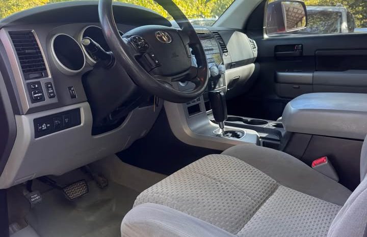 2011 Toyota tundra crewmax Grande full