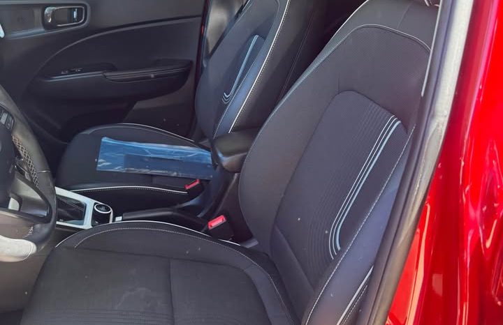 2024 Hyundai venue Limited Sport Utility 4D full