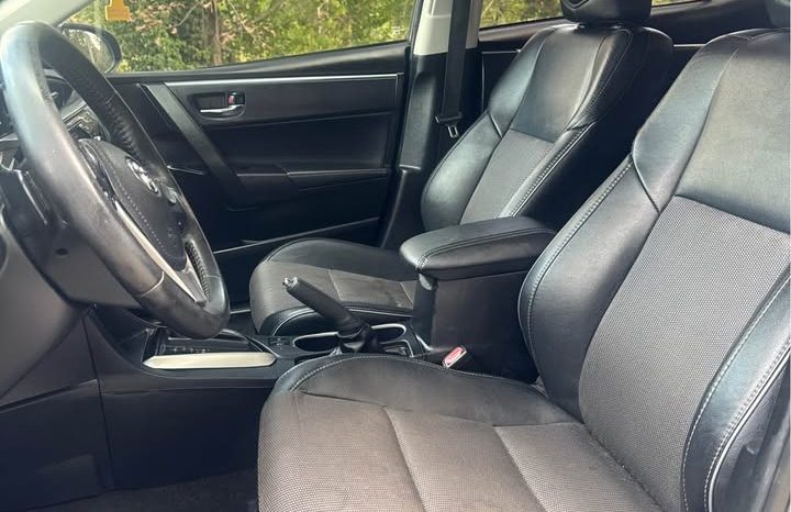 2016 Toyota corolla L Sedan 4D full