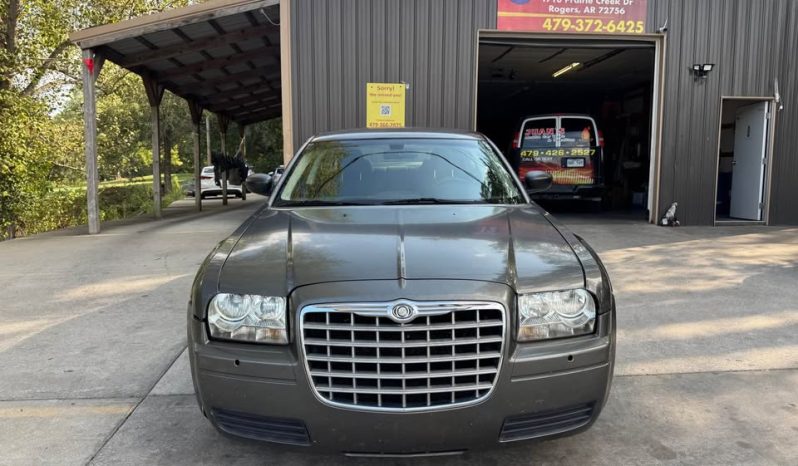 2008 Chrysler 300 LX Sedan 4D full