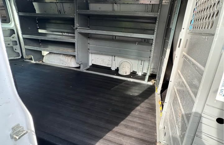 2015 GMC savana 2500 cargo Regular Van 3D full