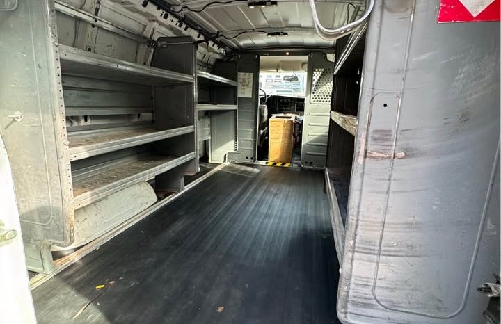 2015 GMC savana 2500 cargo Regular Van 3D full