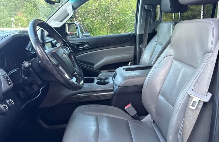 2015 Chevrolet suburban LT Sport Utility 4D full