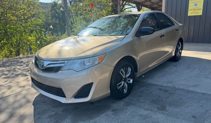 2012 Toyota camry LE Sedan 4D full