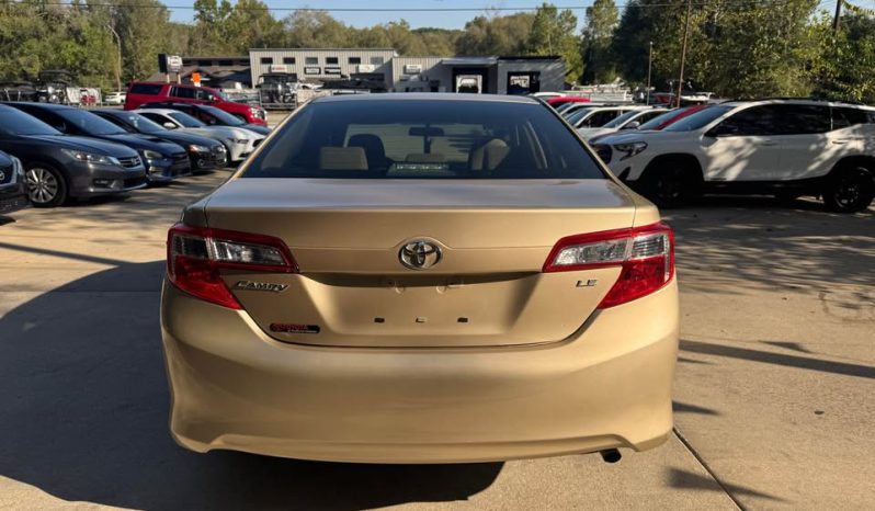 2012 Toyota camry LE Sedan 4D full