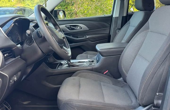 2019 Chevrolet traverse LS Sport Utility 4D full