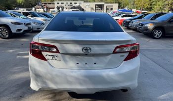2012 Toyota camry SE Sedan 4D full
