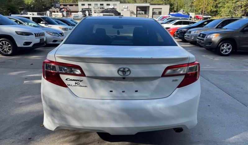 2012 Toyota camry SE Sedan 4D full
