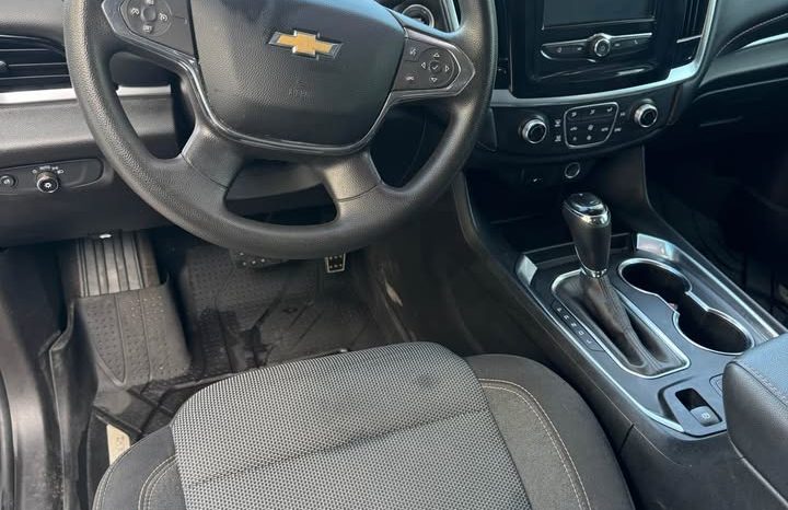 2019 Chevrolet traverse LS Sport Utility 4D full