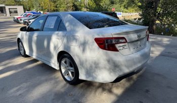 2012 Toyota camry SE Sedan 4D full