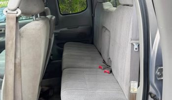 2000 Toyota tundra SR5 Pickup 4D 5 1/2 ft full